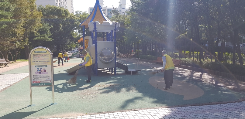 9/18(수) 어린이공원관리원 활동사진의 5번째 이미지