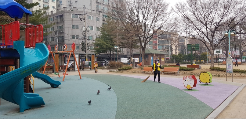 3/20(수) 어린이공원관리원 활동사진의 5번째 이미지