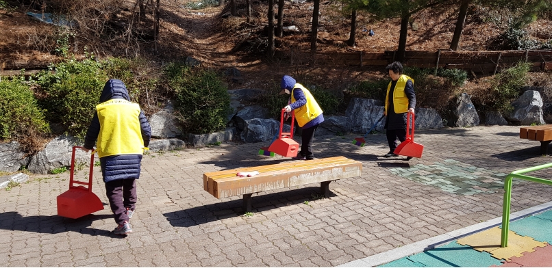 3/22(금) 어린이공원관리원 활동사진의 1번째 이미지