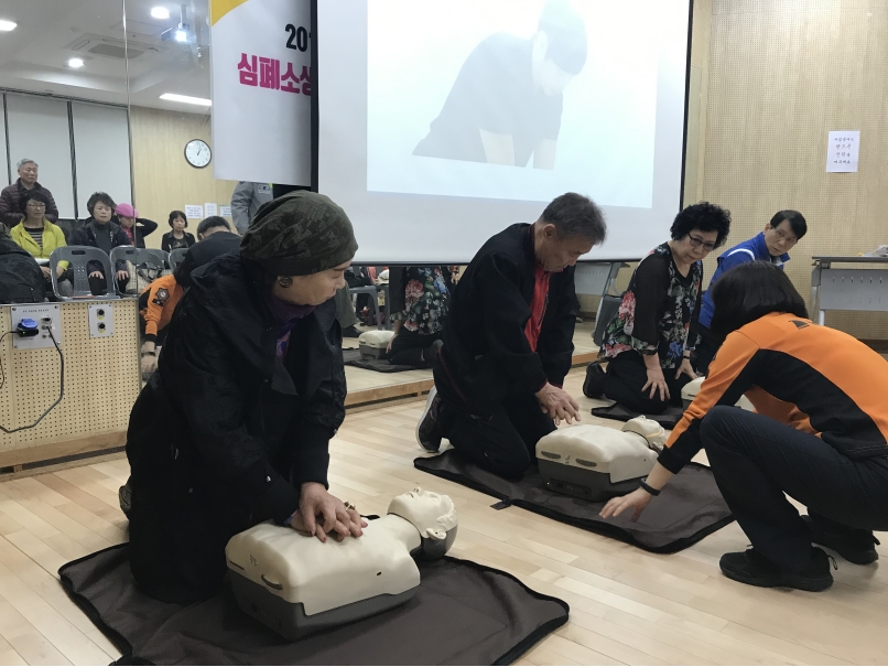 2019년 상반기 교육 (심폐소생술 및 보이스피싱 범죄 예방교육)의 2번째 이미지