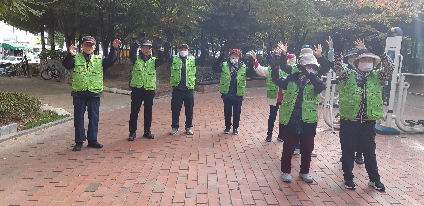 10월 건강쉼터가꿈이 활동모습입니다.의 3번째 이미지