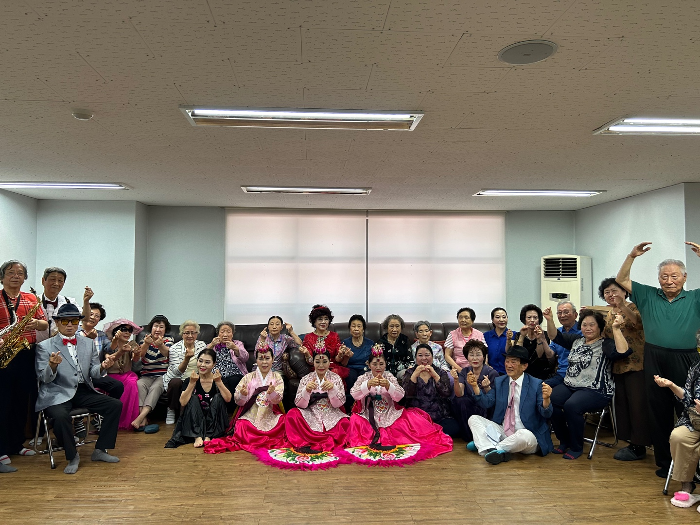 산곡예술단 산곡금호이수아파트 경로당 공연의 5번째 이미지