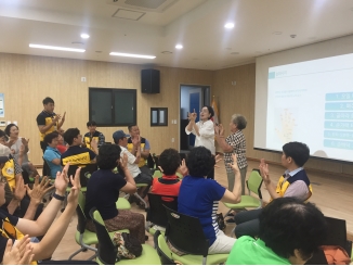 CJ헬로 임직원과 함께하는 치매예방교육 실시 이미지