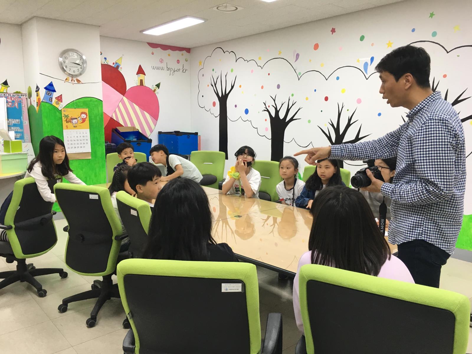 청소년수련활동인증제 <사진작가 직업체험>의 4번째 이미지