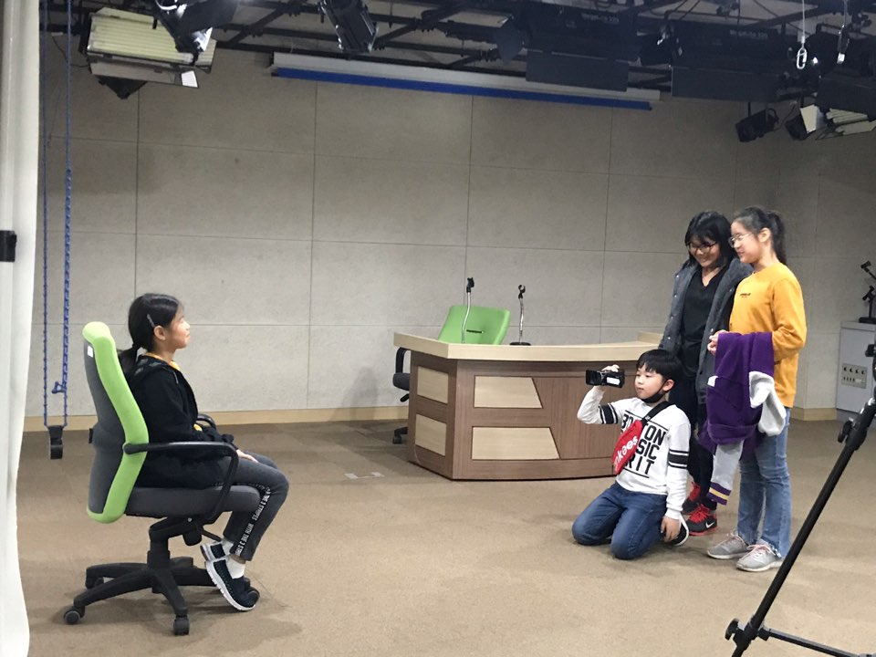 <한꿈더하기 x 마을방과후학교 미디어 영상>의 4번째 이미지